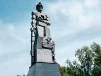 Монумент «Память шахтерам Кузбасса» Эрнста Неизвестного
